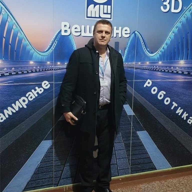 Direktor Vladimir Gavranic